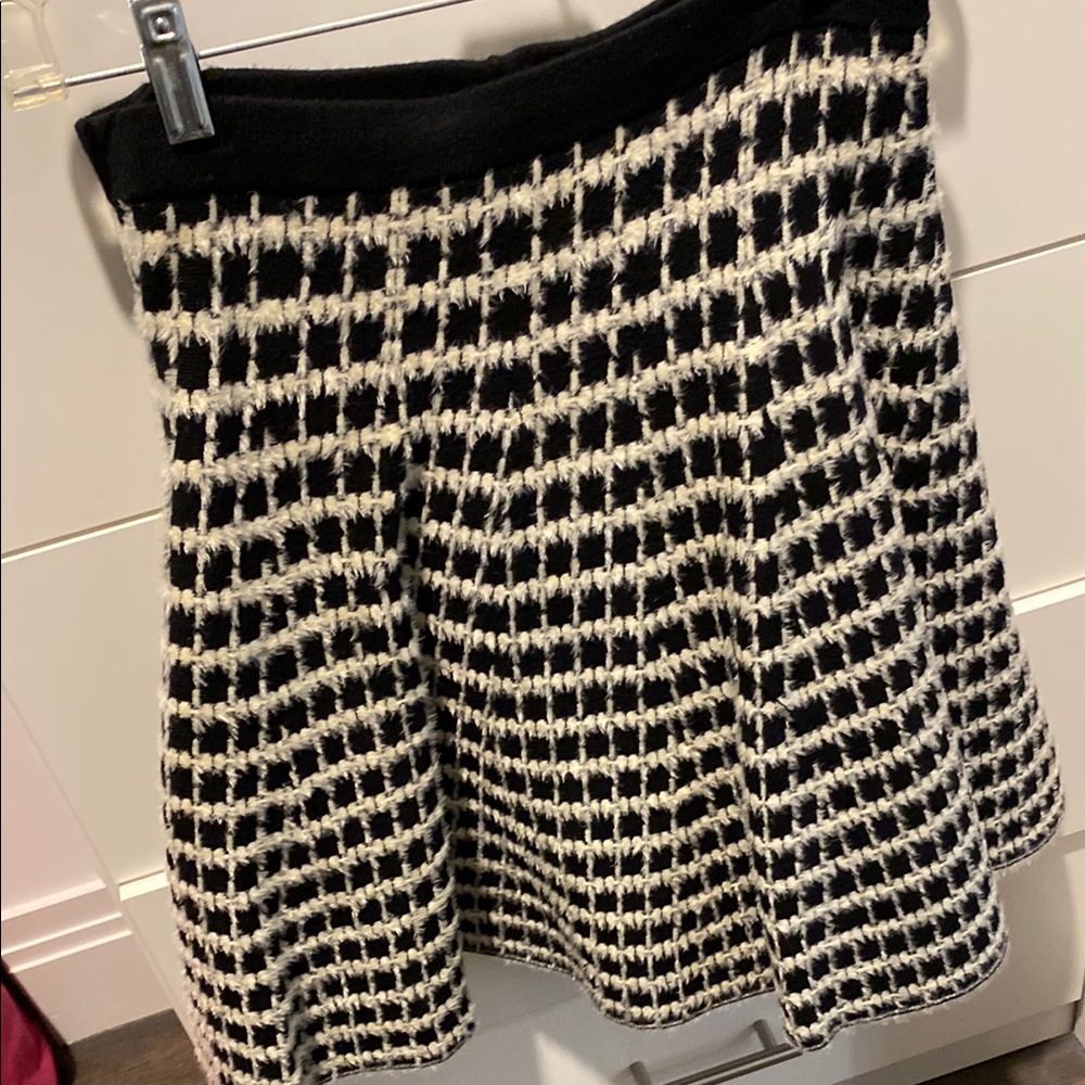 Chic Saks Fifth Avenue Black and White Checkered Skirt